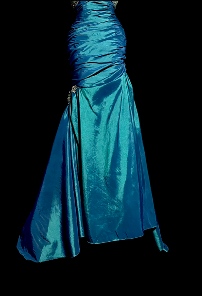 Blue strapless, fitted waist, pleated hips, long fishtail skirt, ball gown R8102