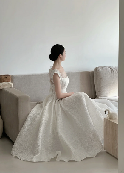 White spaghetti strap, waist-cinched, slim-fit, full-skirt prom dress, wedding dress R7959