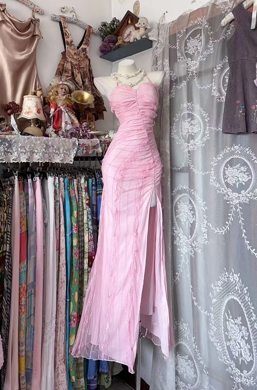 Light Pink Halter Neck Waist-Cinched Slim-Fitted Ruched Long Split-Hem Ball Gown R7411