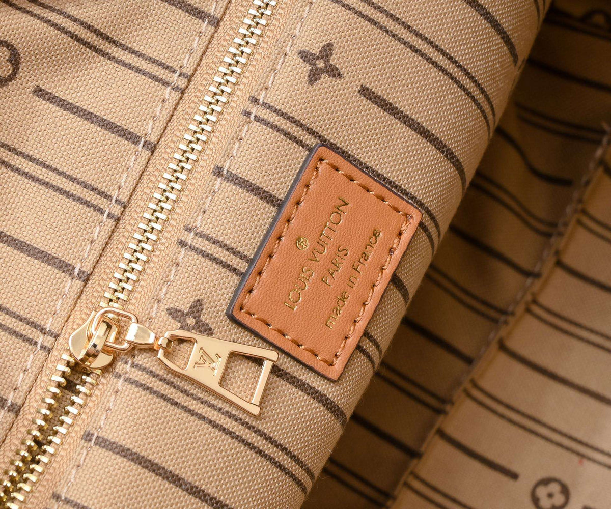 Louis Vuitton Damier Azur Neverfull MM