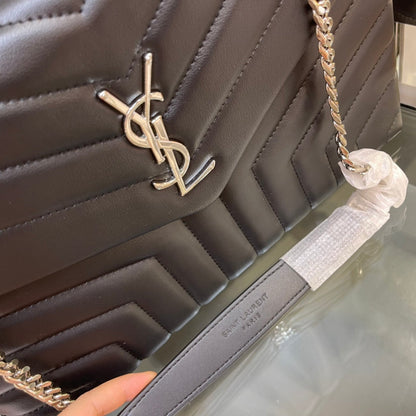 Saint Laurent Loulou