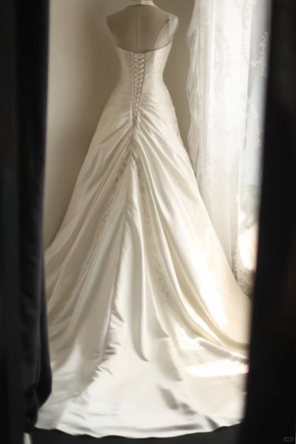 Vintage Ivory Halter-Neck Satin A-Line Draped Wedding Dress TP5630