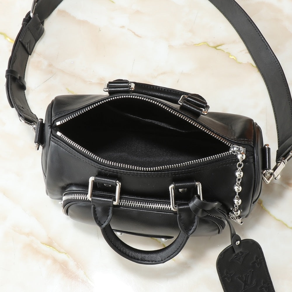 Louis Vuitton Keepall Cargo Bandouliere 25 Black 25Cm M13988