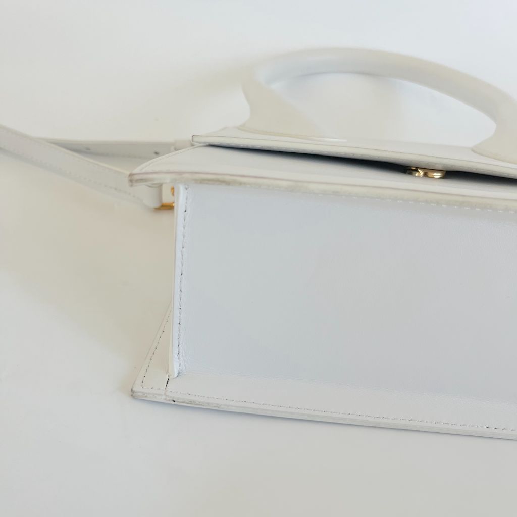 Jacquemus Le Grand Chiquito white leather bag