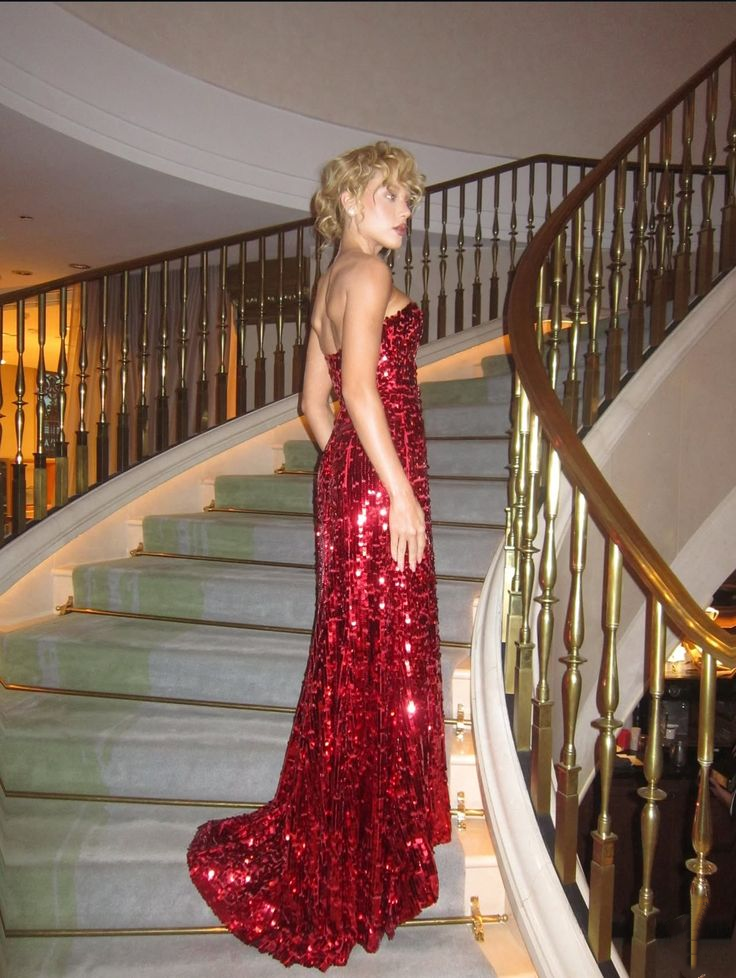 Sparkly Strapless Burgundy Sequin Mermaid Evening Dress Long Party Gown
