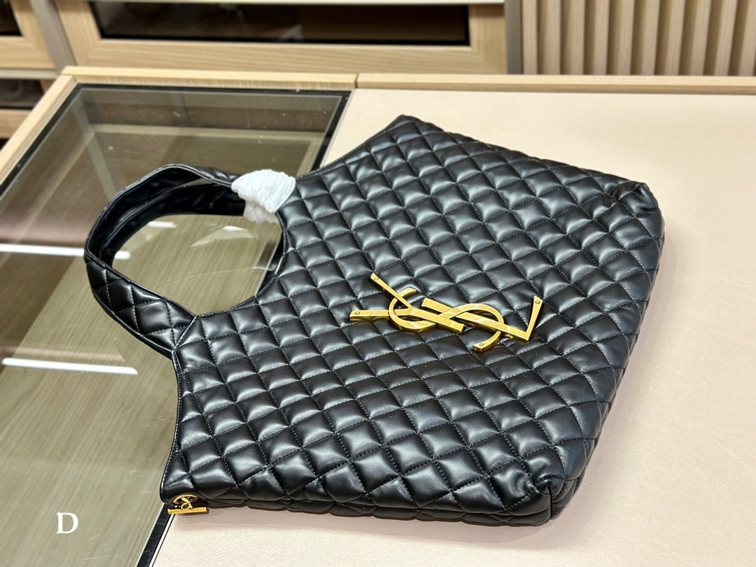 Women Saint Laurent Icare Maxi Shopping Bag In Quilted