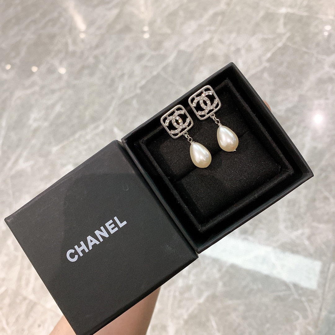 EN – Lux Earring Chanel 013