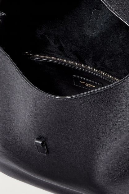 SAINT LAURENT Le 5 à 7 Supple large leather shoulder bag