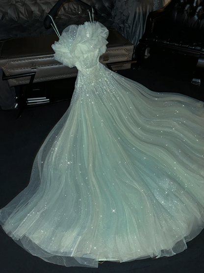 Light green halter-neck, fitted waist, full skirt, long ball gown R8770