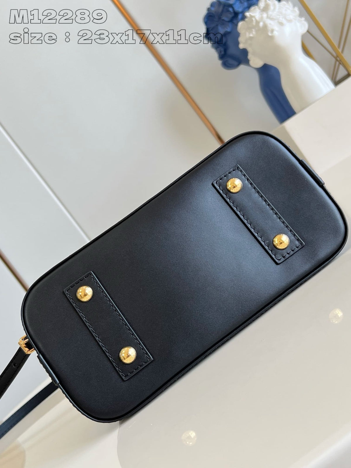 Louis Vuitton M12289 Alma BB