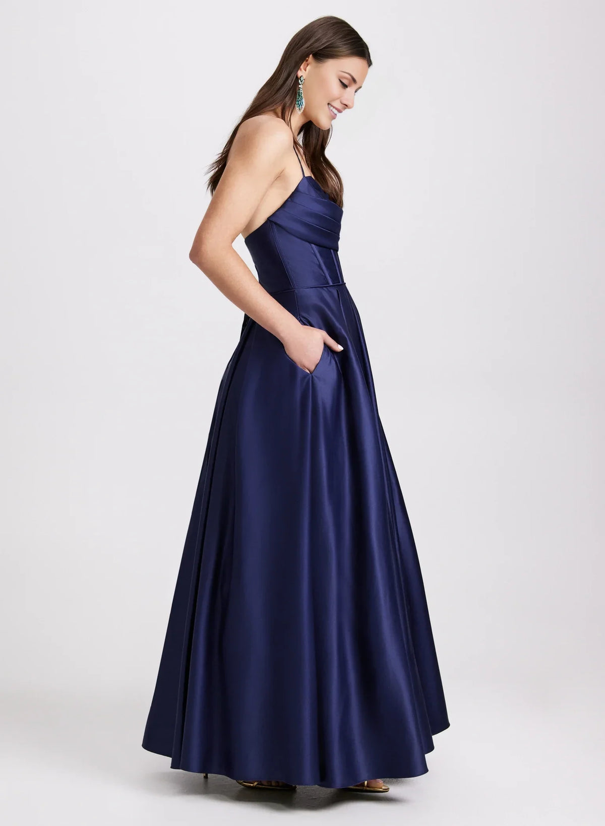 A-line Sweetheart Collar Off Shoulder Sleeveless Thin Shoulder Strap Off Back and Floor length Prom Dress