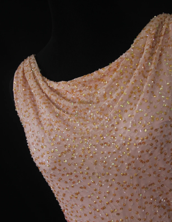 Glamorous Sleeveless Ombre Pink Satin Beaded Mermaid Long Evening Gown Birthday Outfits