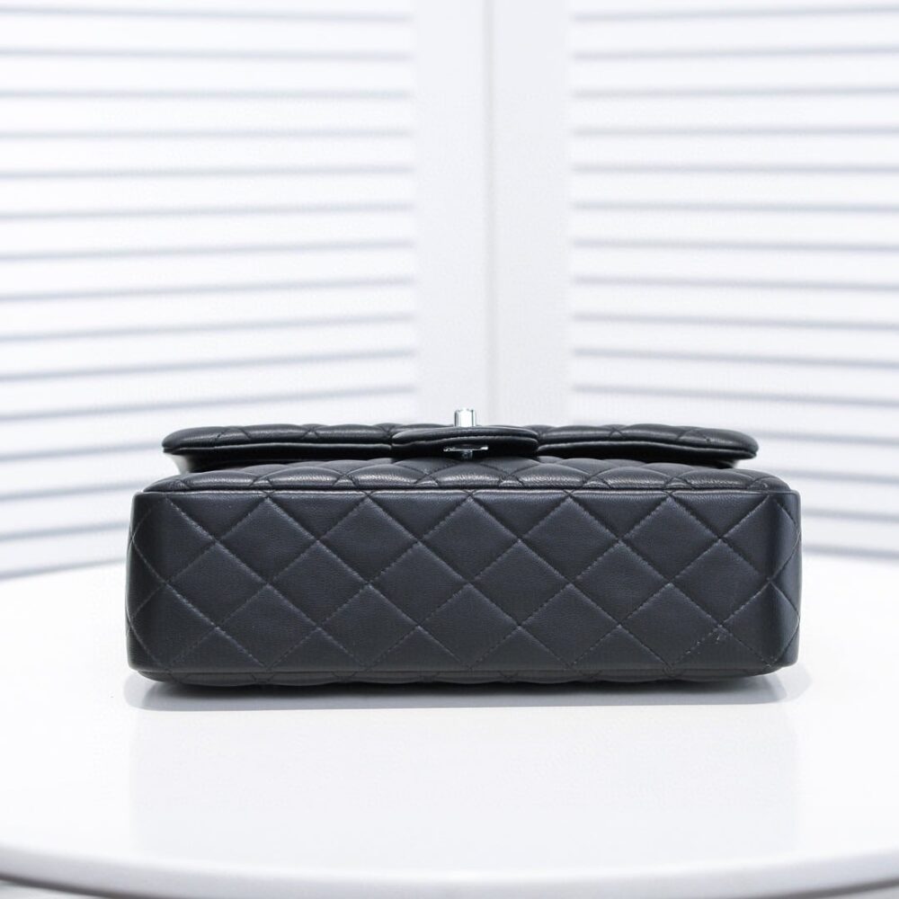 Chanel Small Classic Flap Bag Black Leather With Silver Hardware 25Cm A01113 Y01480 94305