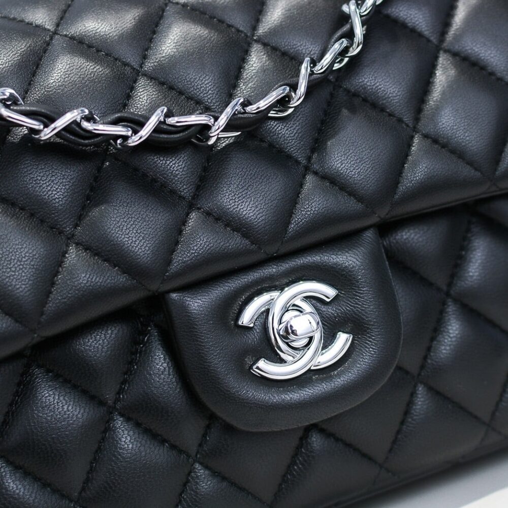Chanel Small Classic Flap Bag Black Leather With Silver Hardware 25Cm A01113 Y01480 94305