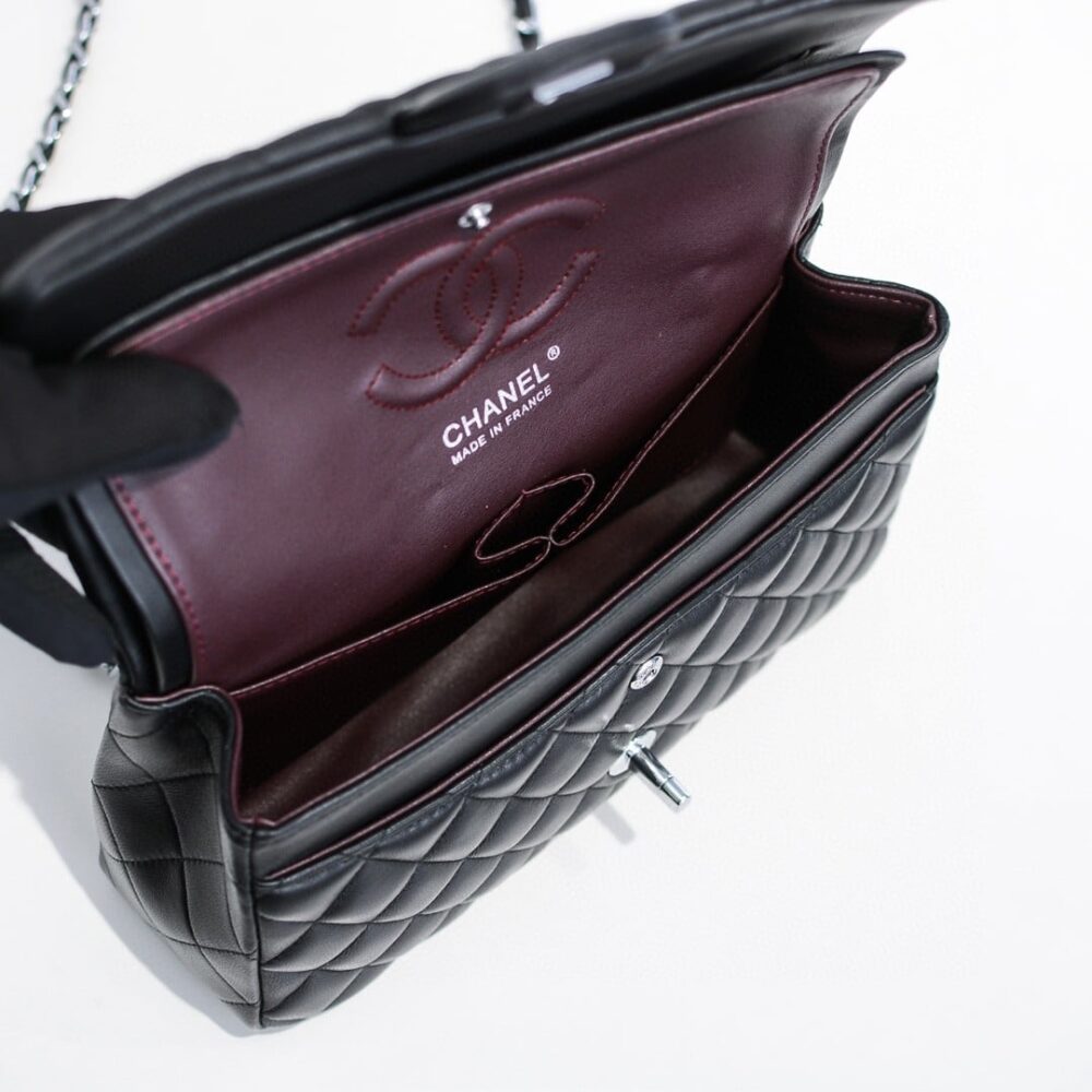 Chanel Small Classic Flap Bag Black Leather With Silver Hardware 25Cm A01113 Y01480 94305