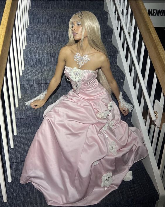 Vintage Ball Gown Strapless Satin Long Prom Dresses Evening Dress With Flowers C3073