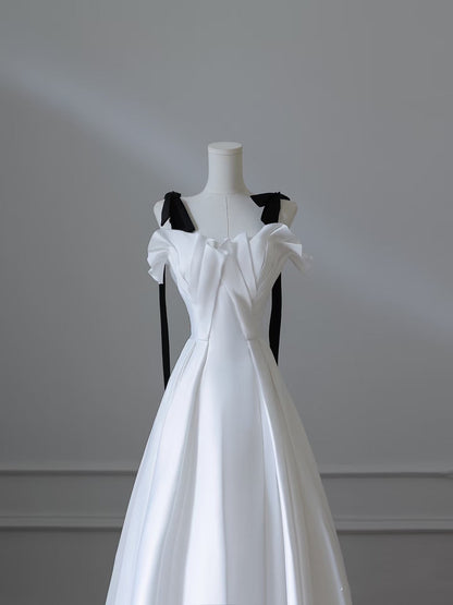 Sexy A Line Straps White Satin Long Prom Dresses Evening Gowns
