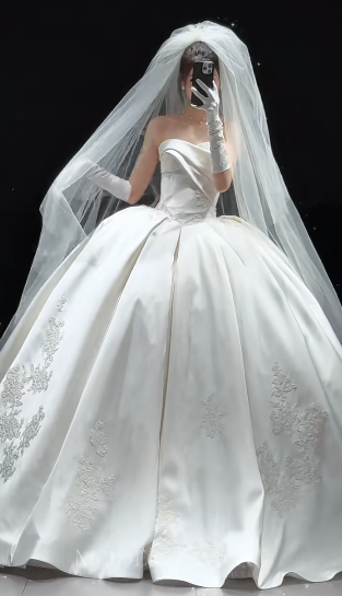 Timeless Ball Gown Strapless Satin Applique With Veil Gloves Long Wedding Dresses C4029