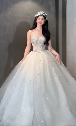 Timeless Ball Gown Strapless Tulle Sequin Beaded Long Wedding Dresses C4049
