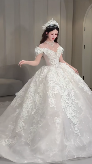 Pretty Ball Gown Off The Shoulder Tulle Lace Long Wedding Dresses C4055