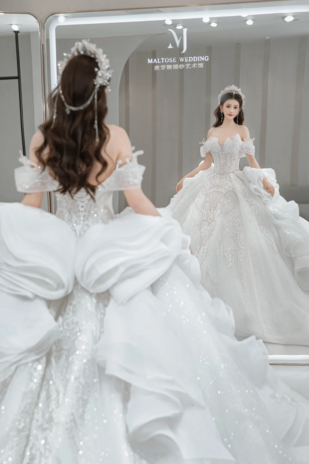 Timeless Ball Gown Off The Shoulder Tulle Sequin Long Wedding Dresses C4082