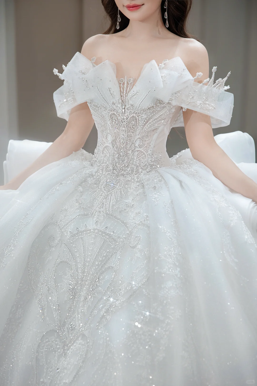 Timeless Ball Gown Off The Shoulder Tulle Sequin Long Wedding Dresses C4082