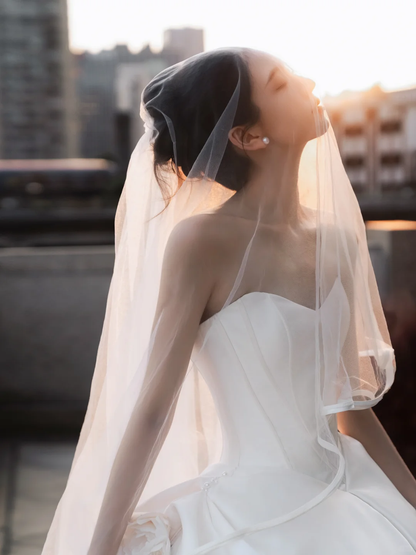 Simple Eelegant Ball Gown Strapless Satin With Veil Long Wedding Dresses C4123