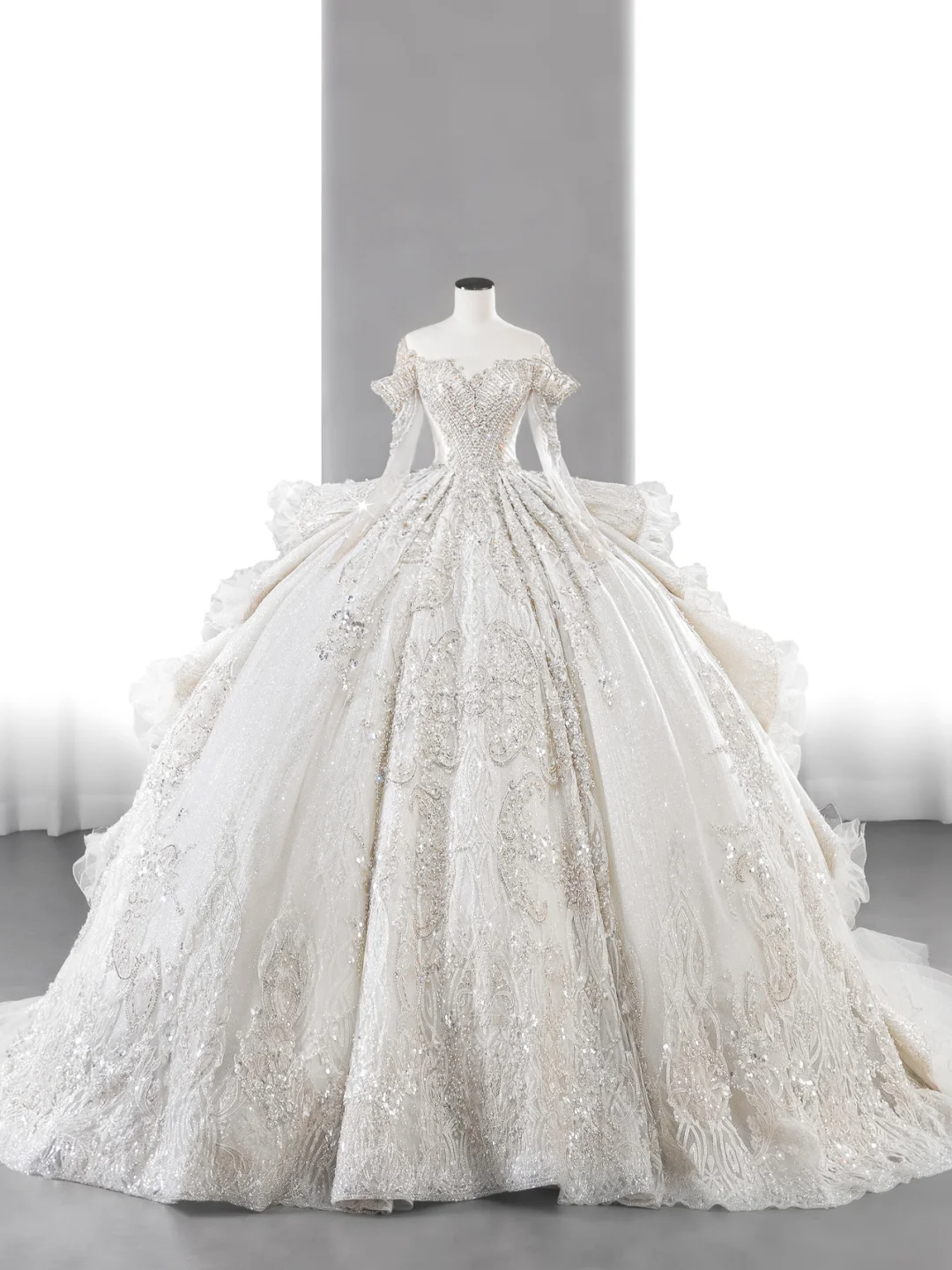 Timeless Ball Gown Off The Shoulder Tulle Lace Sequin Beaed Long Sleeves Long Wedding Dresses C4142