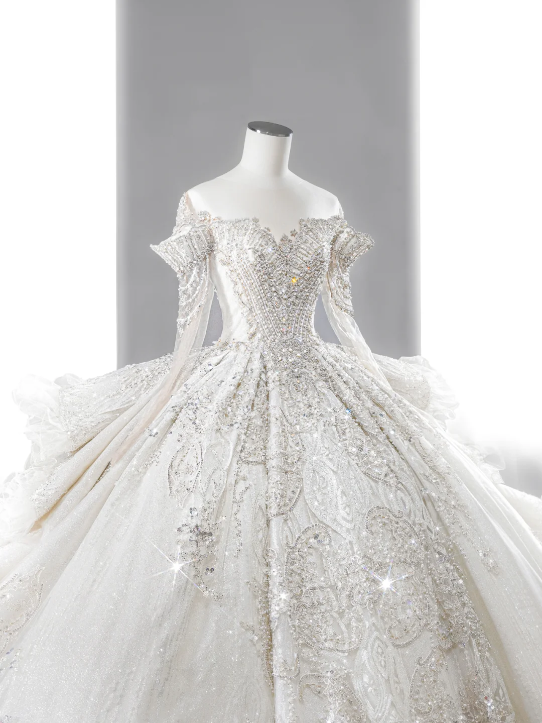 Timeless Ball Gown Off The Shoulder Tulle Lace Sequin Beaed Long Sleeves Long Wedding Dresses C4142