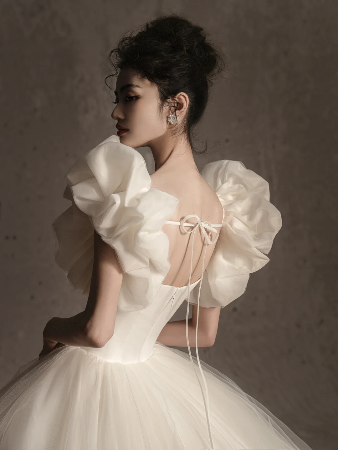 Unique Ball Gown Sweetheart Satin Tulle Long Wedding Dresses C4165