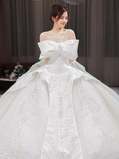 Unique Ball Gown Strapless Satin Tulle Lace Sequin Beaded With Bow Long Wedding Dresses C4203