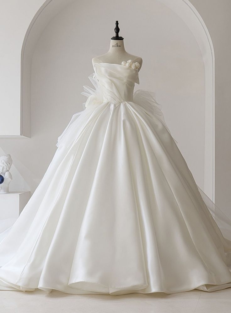 Timeless Ball Gown Strapless Satin Tulle Long Wedding Dresses C4264