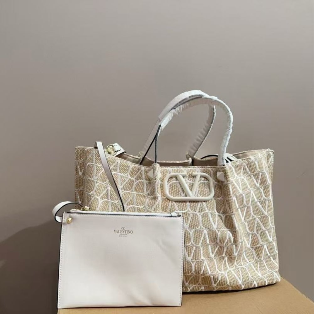 VALENTINO GARAVANI VLOGO EMBROIDERED RAFFIA TOTE BEIGE 35CM