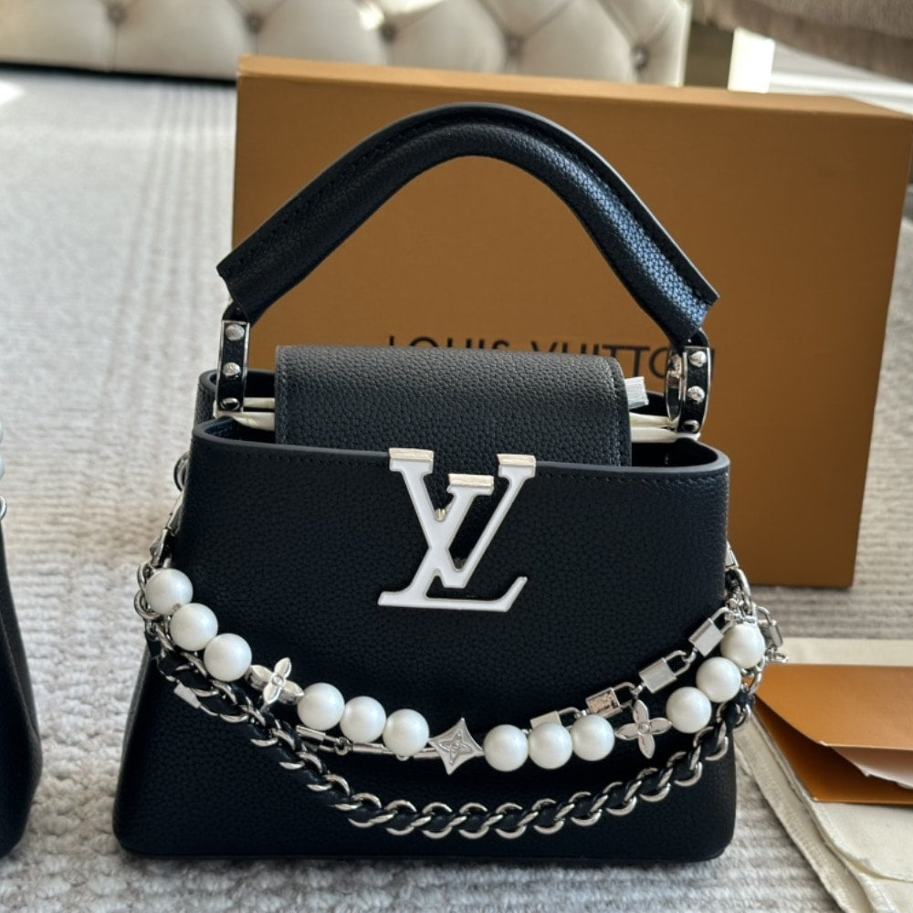 Louis Vuitton Capucines Mini Bag Black 20Cm M11908