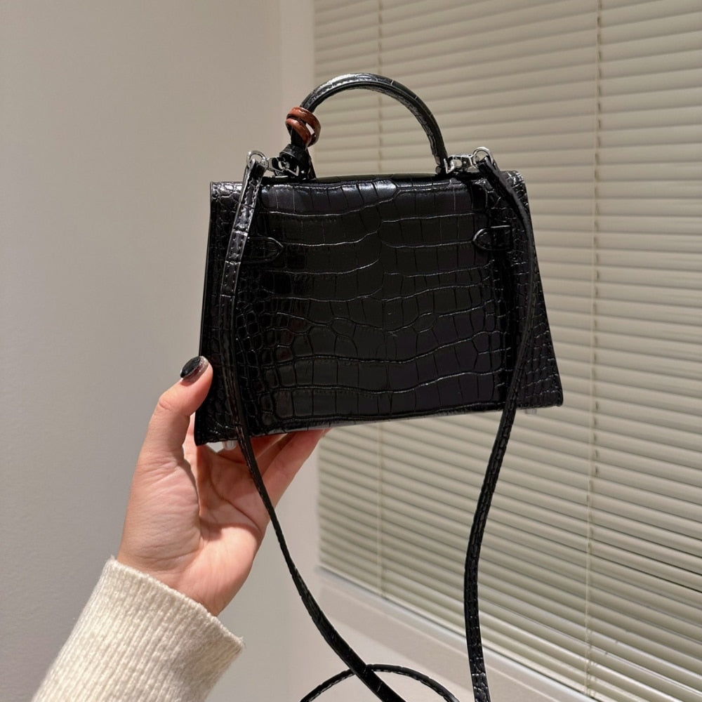 Hermes Kelly Mini Handbag Matte Alligator Black 20Cm