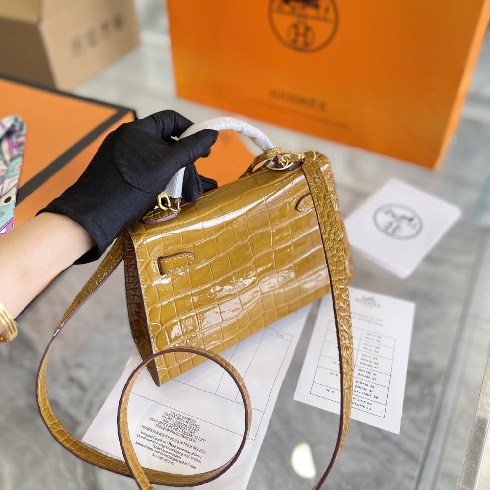 Hermes Mini Kelly Handbag Alligator Brown 22Cm