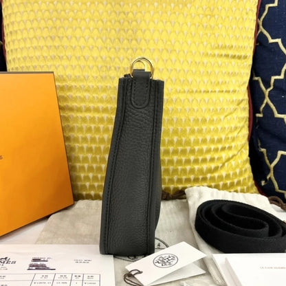 Hermes Evelyne Amazone Bag Noir 17cm H069426CKAV