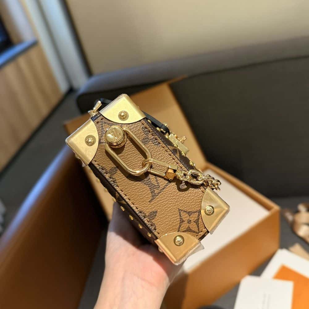 Louis Vuitton Slim Trunk Bag Monogram Brown 23Cm M13147