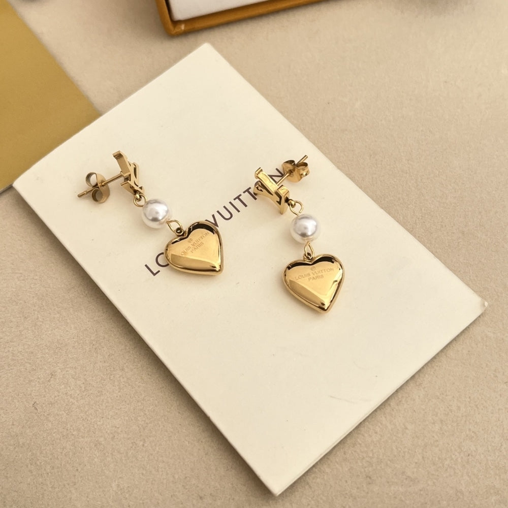 Louis Vuitton LV Heart Earrings Gold M01011