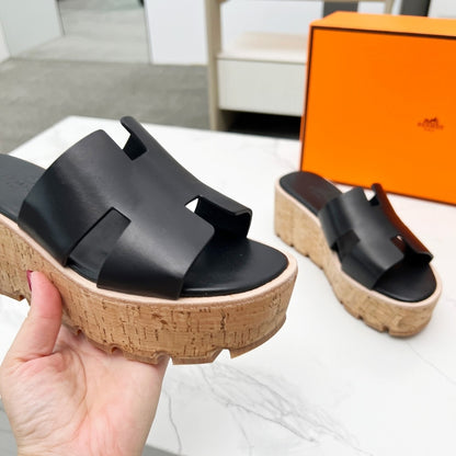 HERMES EZE 30 SANDAL NOIR H221026Z 02400