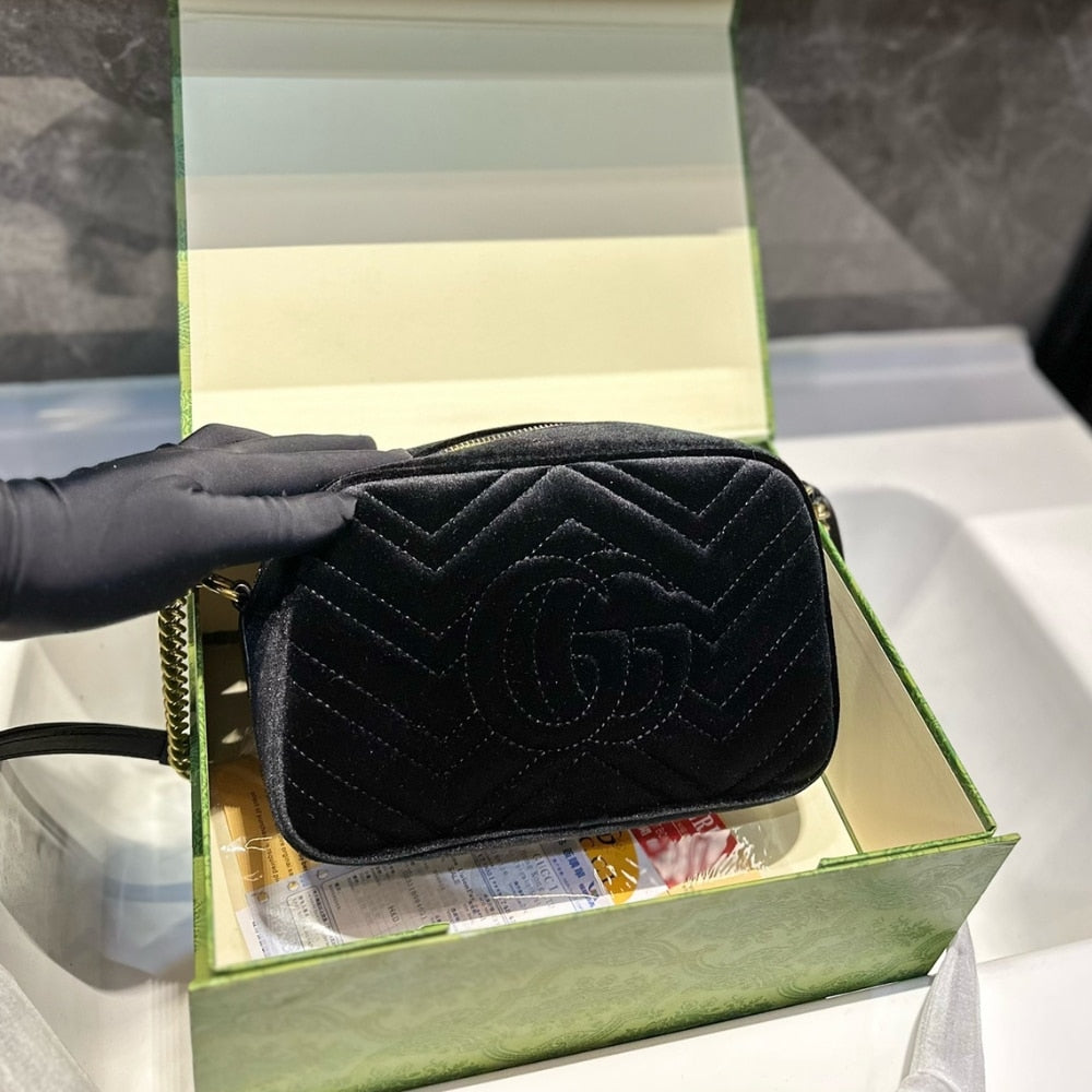 Gucci GG Marmont Small Camera Bag Velvet Black 23Cm