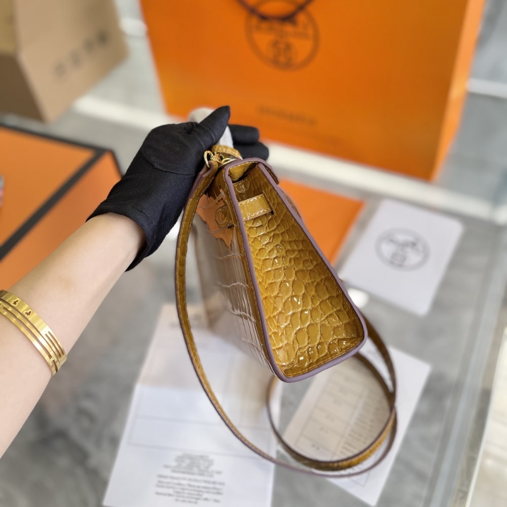 Hermes Mini Kelly Handbag Alligator Brown 22Cm