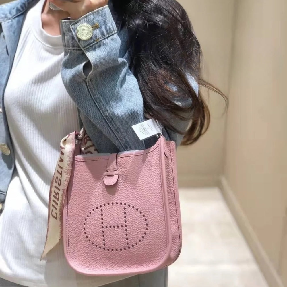 Hermes Mini Evelyne Bag Mauve Sylvestre 17cm