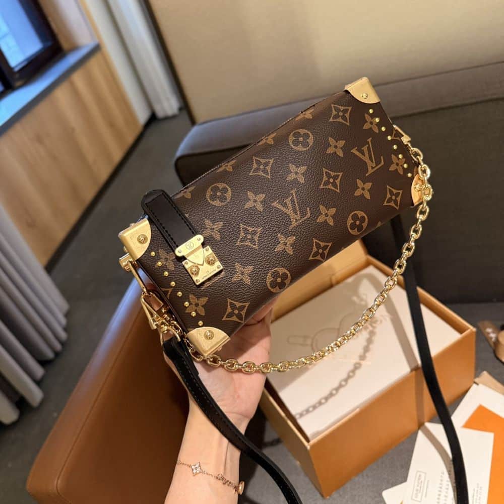 Louis Vuitton Slim Trunk Bag Monogram Brown 23Cm M13147