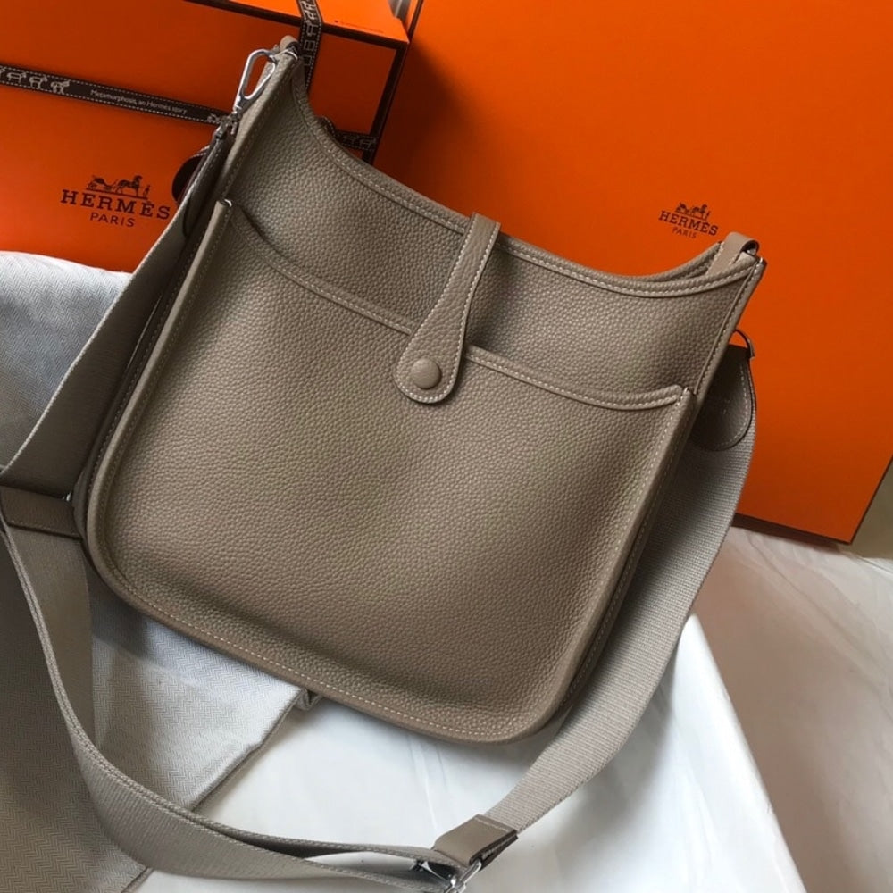 Hermes Clemence Evelyne PM Etoupe 25cm