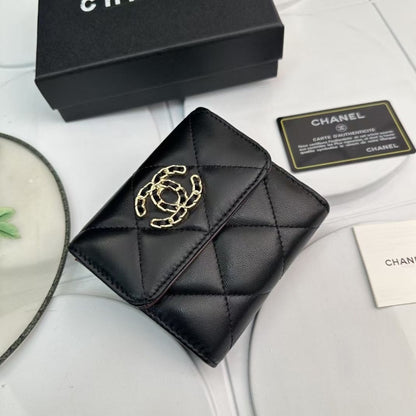 Chanel 19 Flap Card Holder Black 11Cm AP1790 B04852 94305