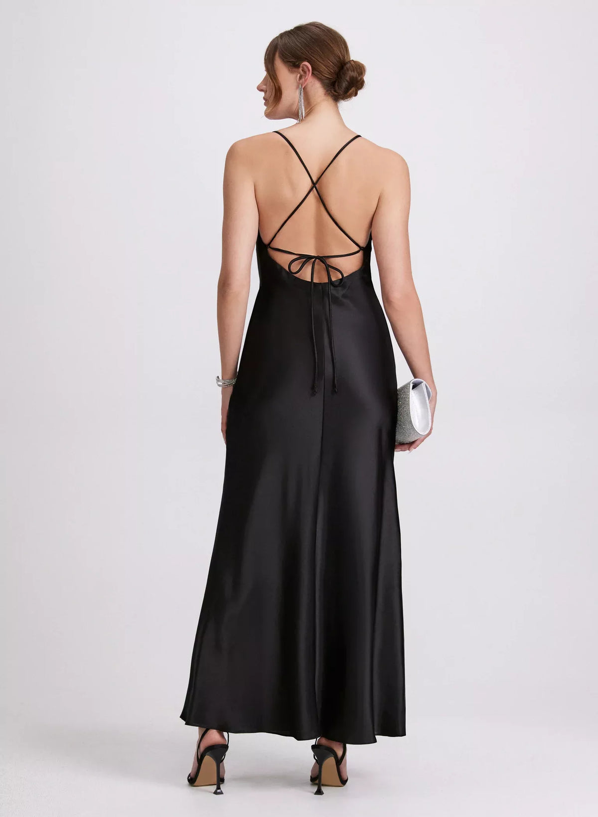 Collar sleeveless thin shoulder straps backless and floor length evening dress
