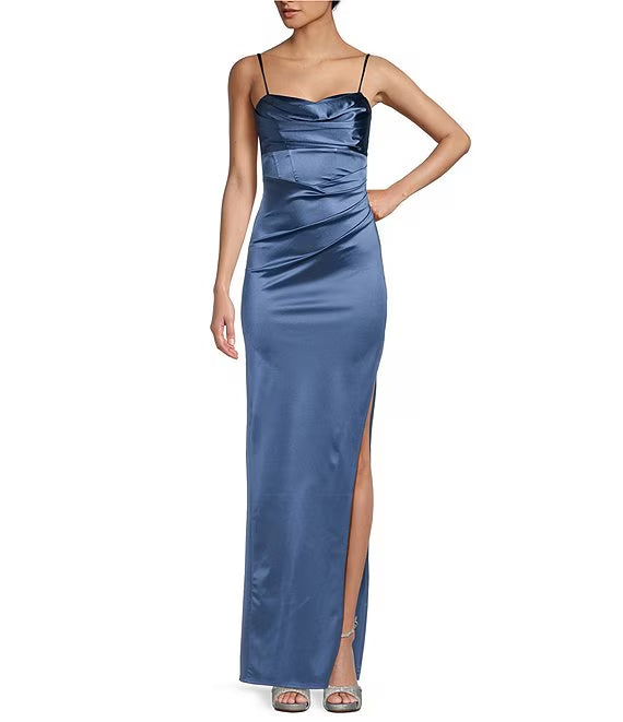 Tight corset with side slits and satin long prom dress