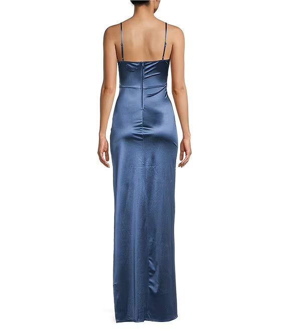 Tight corset with side slits and satin long prom dress