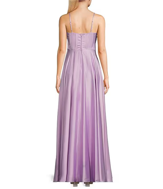 Sleeveless sweetheart pleated tight fitting corset length prom dress